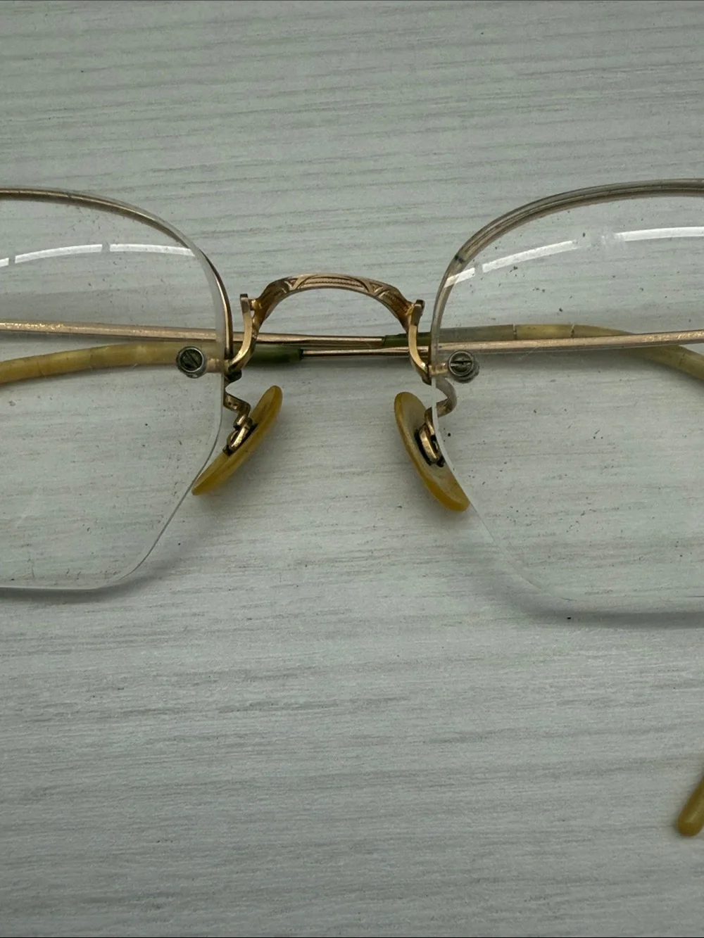 Vintage Shuron Gold-Tone Rimless Eyeglass Bridge